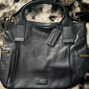 Fossil leather handbag. Navy Blue.